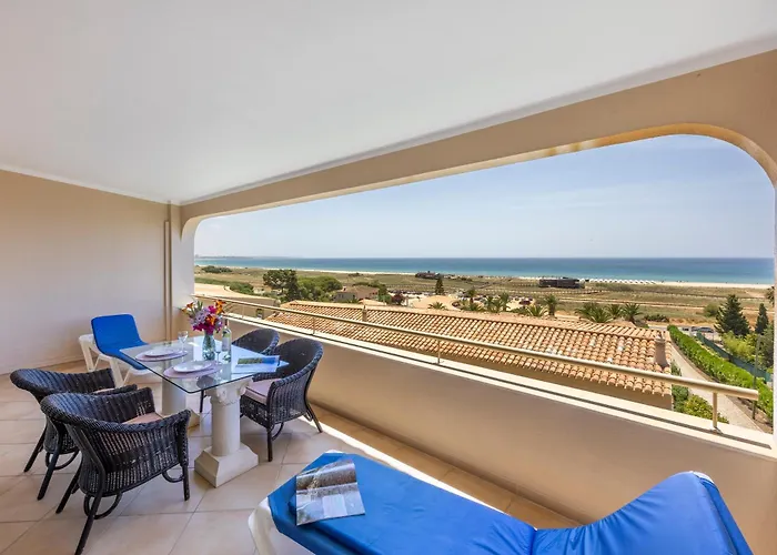 Vila Palmeira Beach Resort